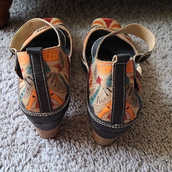 L' Artiste Avelle Patchwork Heel - Picture 7 of 9